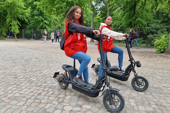 2 hour Sights Guided E-Scooter Tour in Munich - Artur-Kutscher-Platz setup and what you’ll experience on the ground