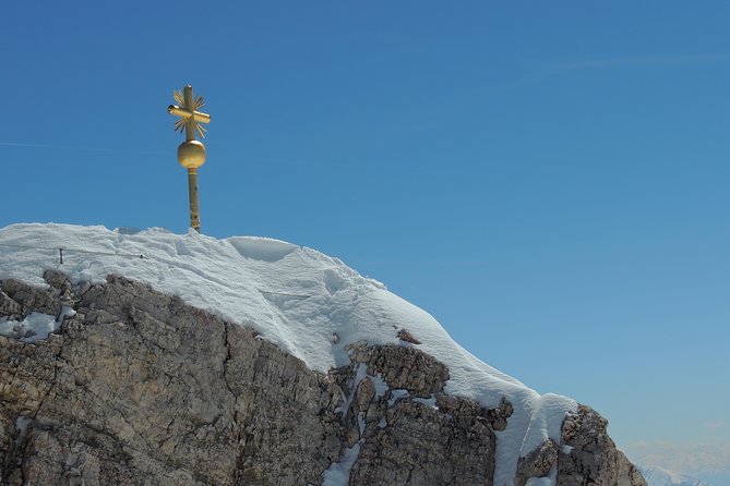 A Private Day Tour of Garmisch-Partenkirchen and the Zugspitze Mountain - Garmisch-Partenkirchen stops: Ludwigstrasse and town chocolate breaks