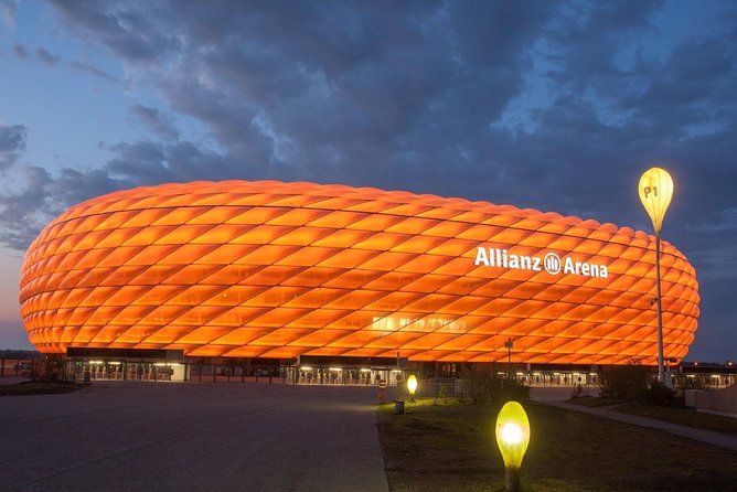 Airport Transfer: Munich Airport MUC to Munich by Luxury Van - What the Service Looks Like at MUC: Where to Meet and What to Do