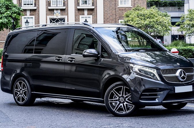 Airport Transfer: Munich Airport MUC to Munich by Luxury Van - Service Quality That Shows Up in the Small Moments