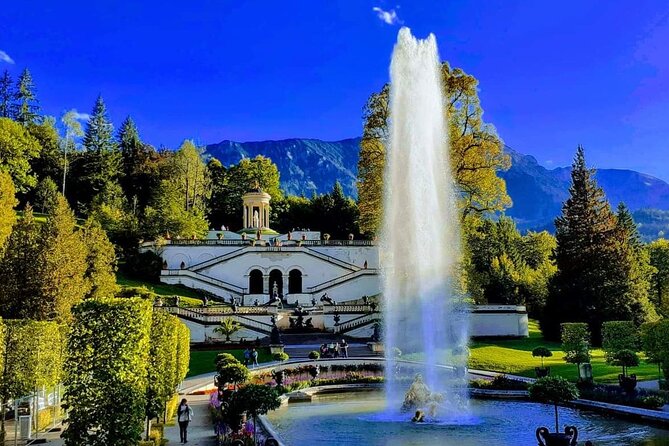 Comfort Mini-Van & Professional and FRiENDLY Guide: CUSTOMIZED 1-DAY TOUR from Munich - Zugspitze with enough time to enjoy the views