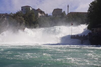 Day tour Rhine Falls from Schaffhausen with Stein am Rhein and a visit to Constance - Schloss Laufen first: why the meeting point matters