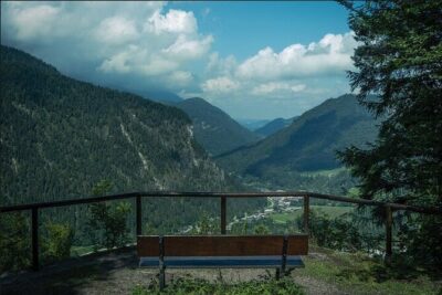 Eagle's Nest Berchtesgaden Private Full Day WWII Historical Tour - Dokumentationszentrum Obersalzberg: Walking the Underground WWII World