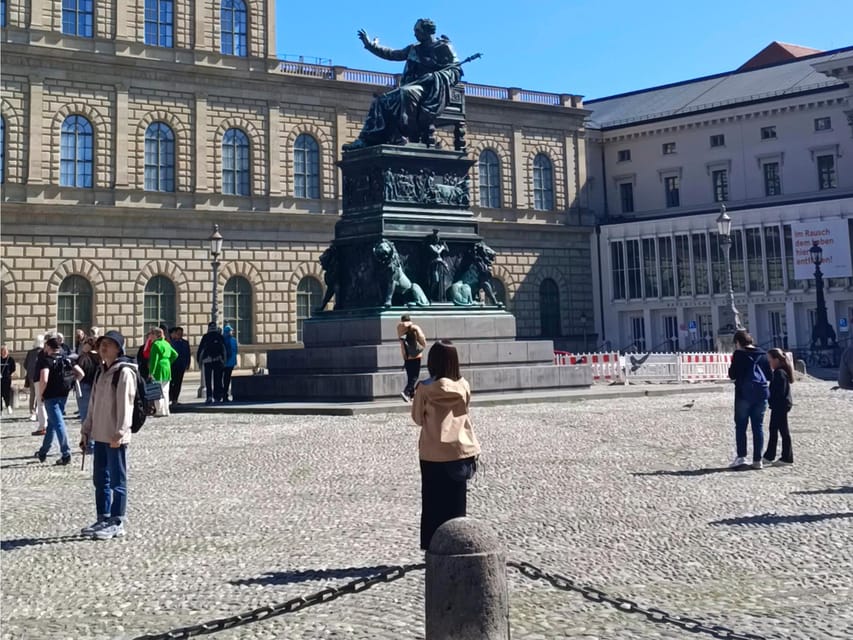 Exploring Munich by Pedicab: Premium Two Hour Tour - Where You Meet: Burgstraße 2 by Garibaldi Wine Shop