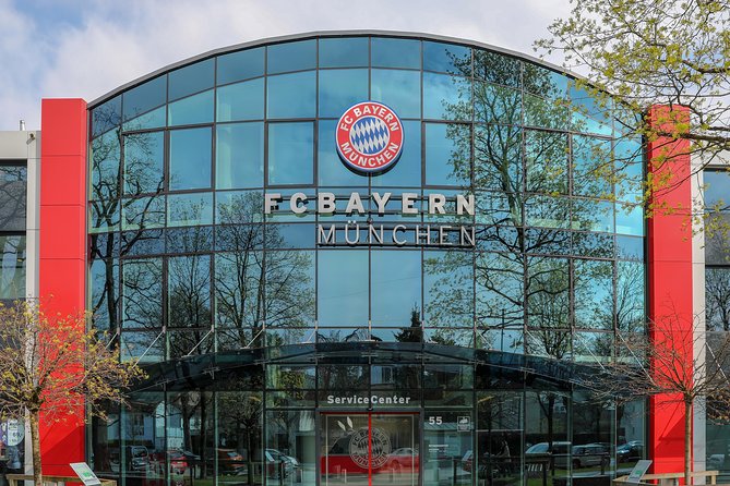 FC Bayern Munich Allianz Arena Tour and Panoramic Munich Tour - Munich Panoramic Ride From Karlsplatz: Fast Views, Loud Audio Risk