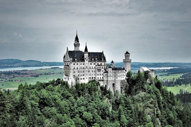 From Fussen: Neuschwanstein, Linderhof and More Private Tour - From your hotel to Hohenschwangau: the Neuschwanstein morning flow
