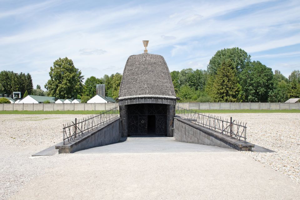 From Munich: Dachau Concentration Camp Private Tour by Car - The private car ride from Munich: comfort, timing, and group fit