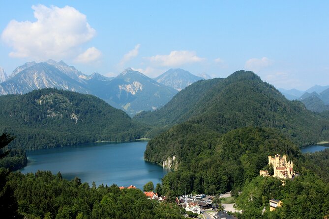 From Munich: Neuschwanstein Castle and Linderhof Private Tour - Guides and the Human Touch That Changes the Day