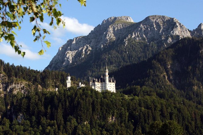 Half day tour private from Munich to Neuschwanstein Castle - Oberammergau Stop: Town Life With the Passion Play Connection