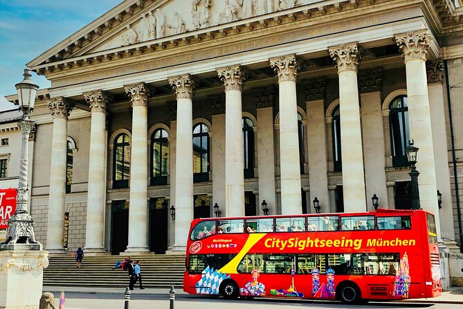 Hop-On Hop-Off Tour CitySightseeing Munich - How often the buses run: red, purple, and blue timing in real life