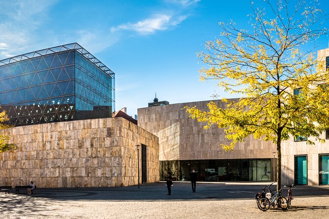 Jewish Museum & Jewish Quarter Guided Tour with Tickets - Jewish Munich, in One Organized Walk and Museum Ticket