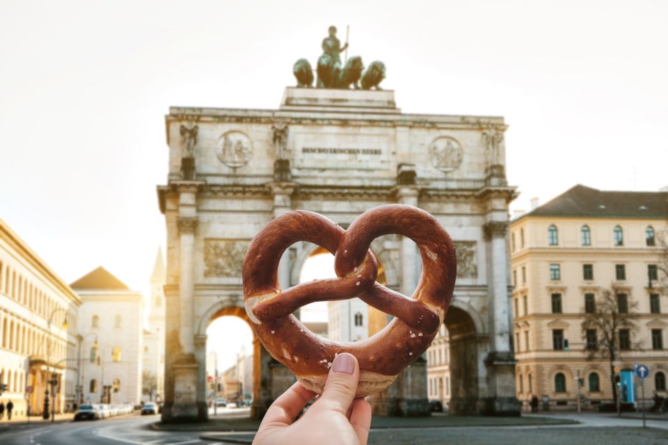 Marienplatz and Viktualienmarkt Private Tour and Tasting - Guide style: friendly Q&A works best with a clear question