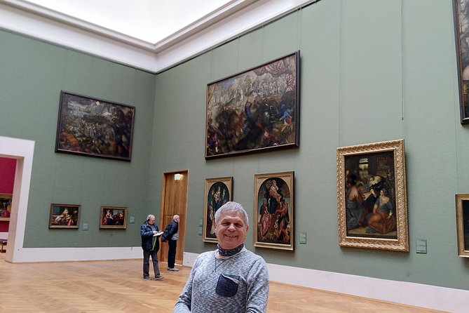 Munich: Alte Pinakothek with ticket - Entering the museum with skip-the-line tickets
