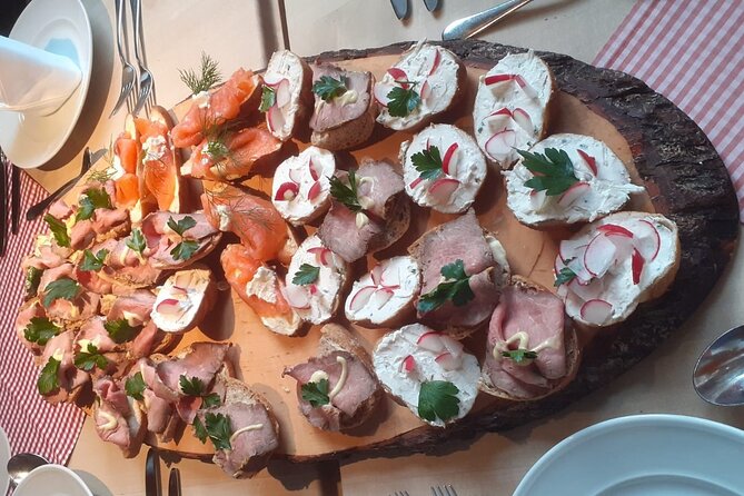 Munich Beer and Bavarian Bites Private Tour - Starting at Marienplatz: where you get oriented quickly