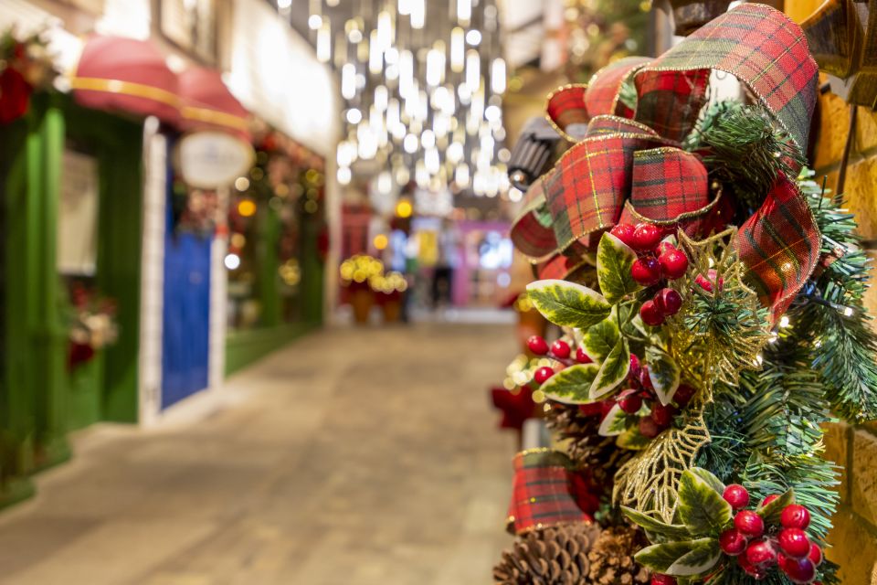 Munich: Christmas Market Magic Walking Tour with a Local - Craft stalls and local traditions: seeing the why behind the goods