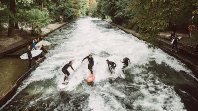 Munich: Eisbachwelle River Surfing Experience - The 3-hour session: what your time is actually used for