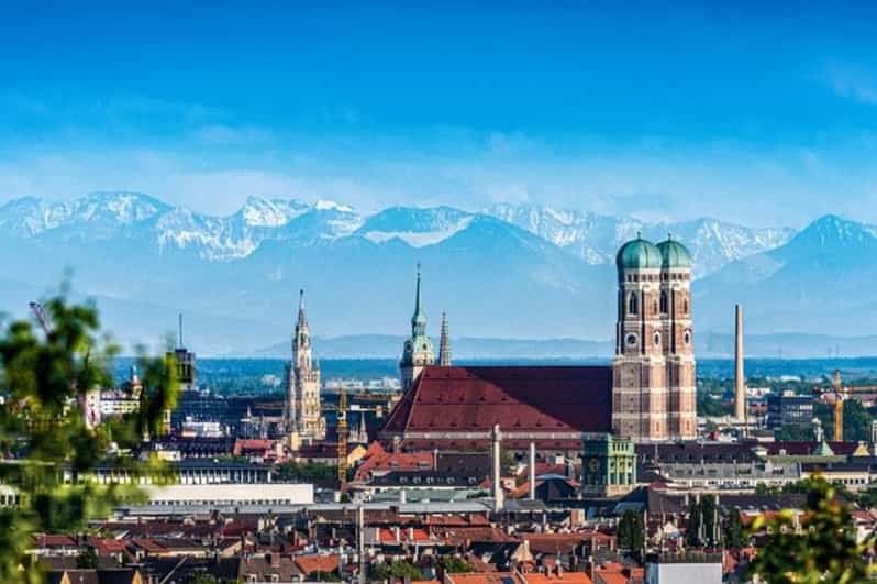 Munich: Must-See Attractions Walking Tour - How much you’ll fit into 2 hours (and how to extend it)