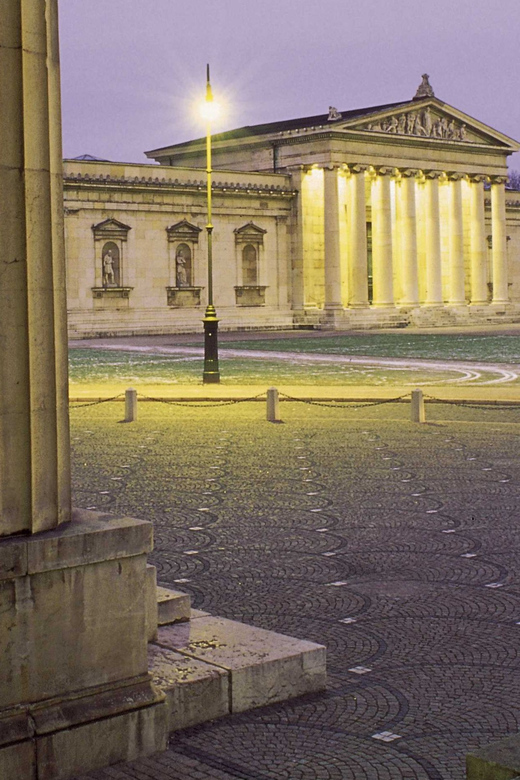 Munich: National Socialism Historical Tour in GERMAN - Königsplatz: Where Symbolism Gets Its Stage