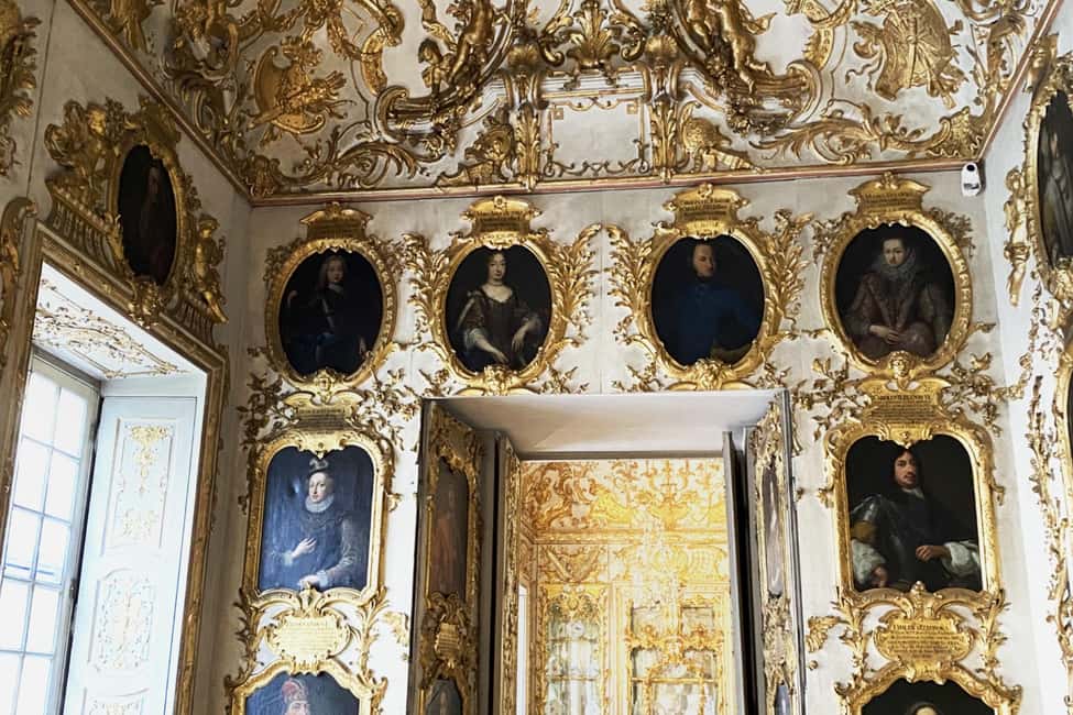 Munich Nymphenburg Palace Tickets and Tour, Carriage Museum - Gardens and the seasonal park access you should plan around
