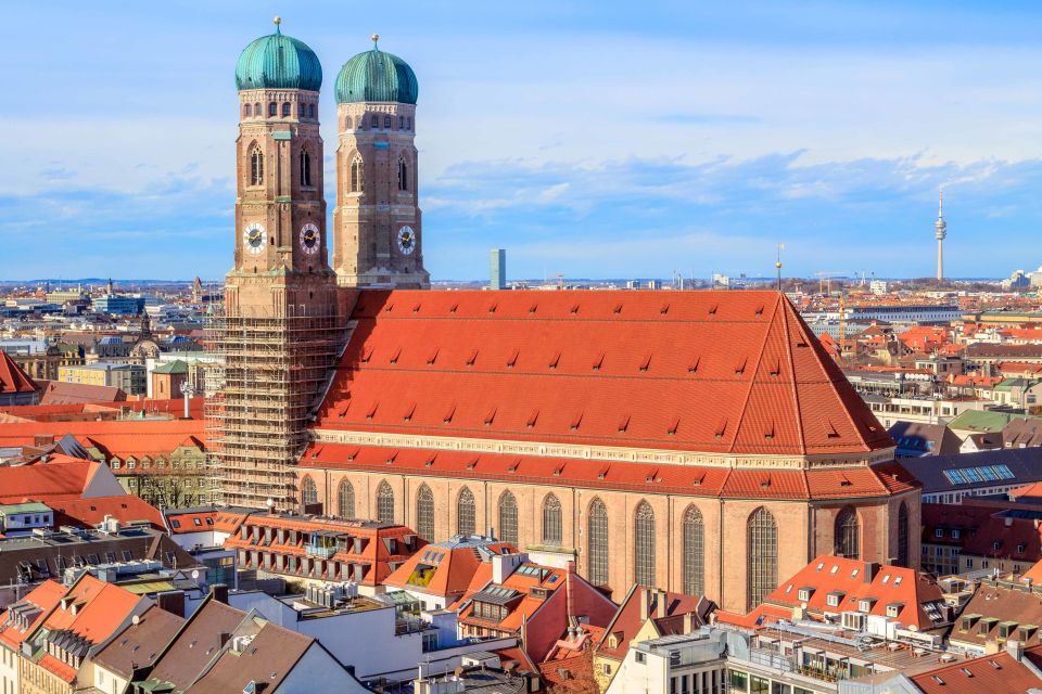 Munich: Old Town & Viktualienmarkt City Walk in German - FAQ