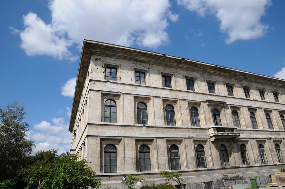 Munich: Private or Group Third Reich and WWII Walking Tour - Hitler’s rise, the putsch, and resistance in the same walk