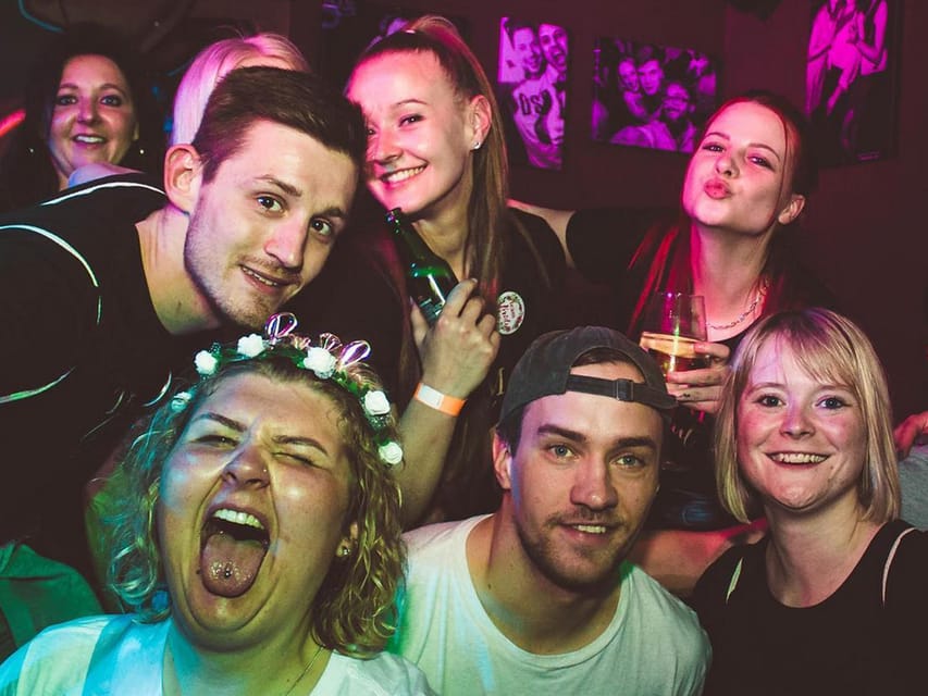 Munich: Private pub crawl with insider-guide & free shots - The route logic: 3–4 bars, about an hour each, lots of included shots