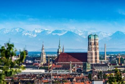 Munich : Private Walking Tour with A Guide (Private tour) - Meeting point, hotel pickup, and how to prep for the walk