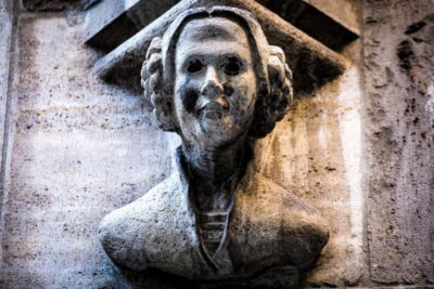 Munich: Raven Black Witches and Executioners Walking Tour - Starting at Frauenkirche: the easiest way to get your bearings