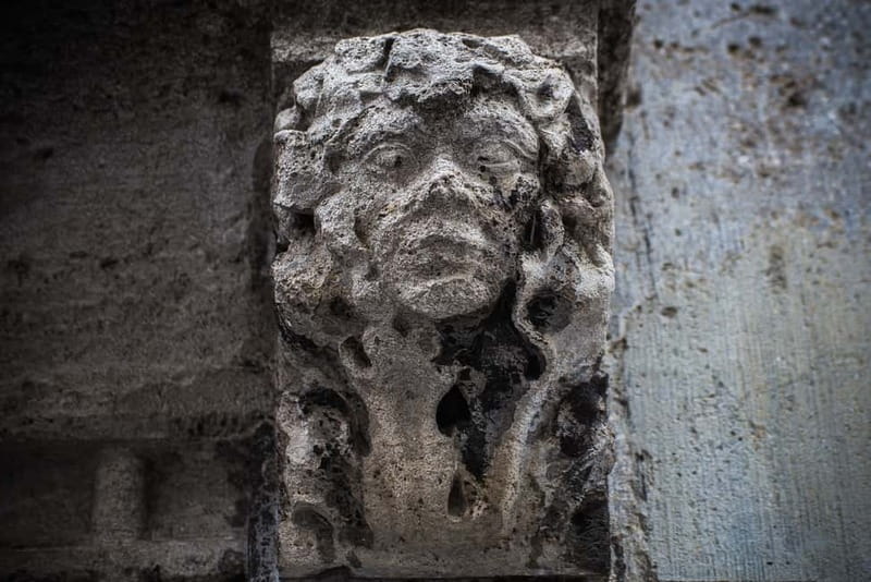 Munich: Raven Black Witches and Executioners Walking Tour - Angers quarter and the Sendlinger Tor approach