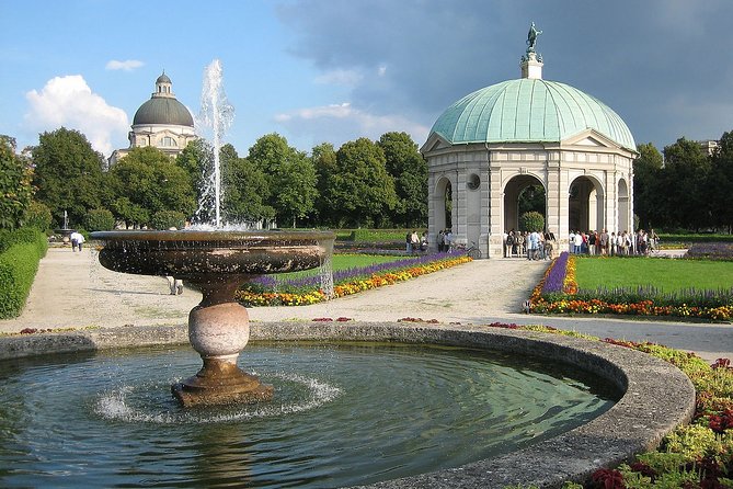 Munich: Residenz Palace, Museum and Treasury Private Tour - The guide makes the palace readable in a hurry