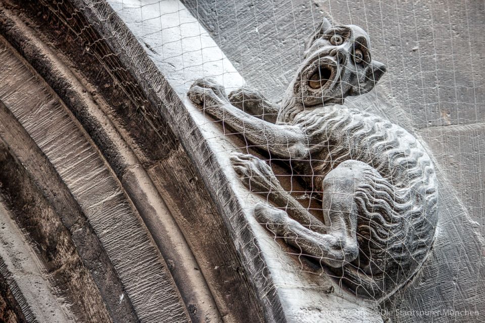 Munich: Spooky Tour of Old Town in German - Price and Value for a 105-Minute Spooky Walk