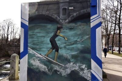 Munich: Street Art Bike Tour - From Marienplatz to the Isar: the route and meeting vibe