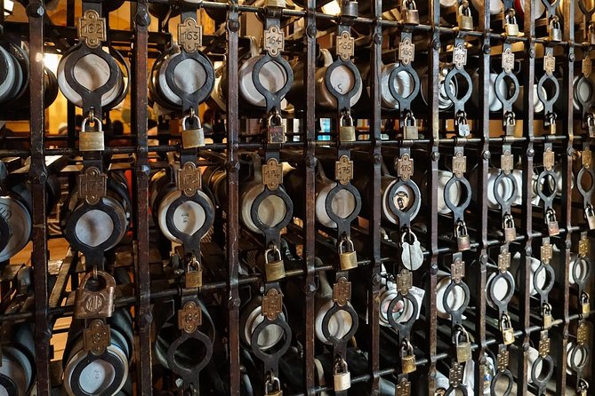 Munich - the essential walking tour - Stops 2 and 3: New Town Hall Glockenspiel plus Old Town Hall traditions