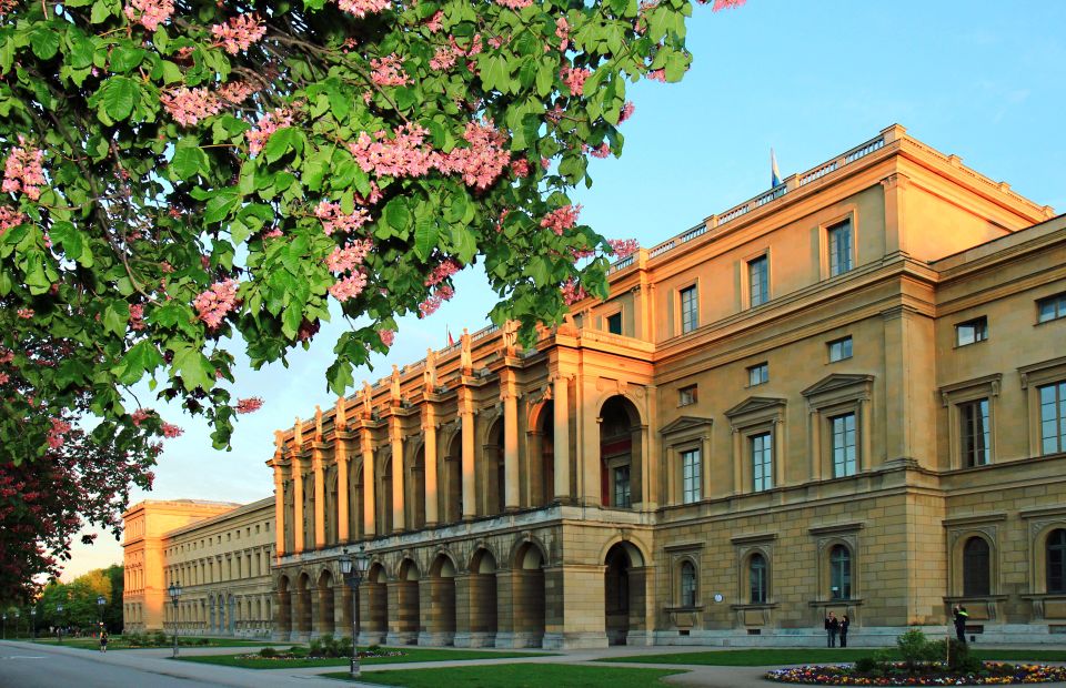 Munich: Walking Tour Old Town and Viktualienmarkt - Price and value: $282 per group up to 30 for a high-impact route
