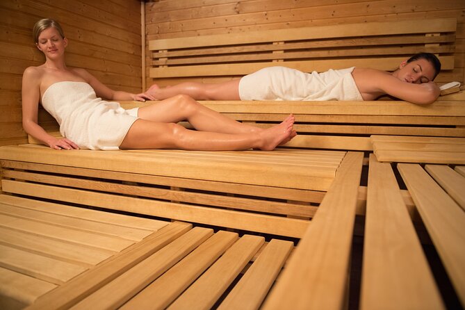 Naked in Bavaria - An evening at the Sauna - Damfbad and Aufgüss: the ritual parts you’ll understand