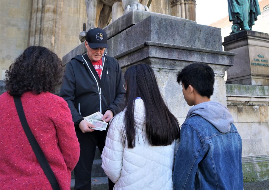 National Socialism WWII with licensed guide - private tour - The White Rose at LMU: propaganda met by paper flyers