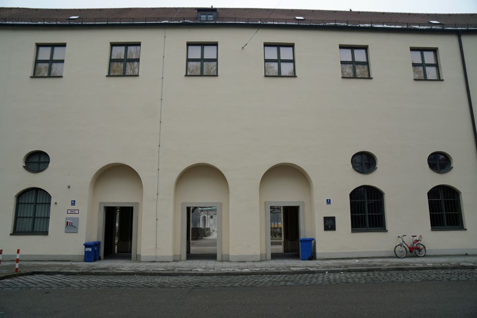 National Socialism WWII with licensed guide - private tour - Price and logistics: does $259 per group feel fair?