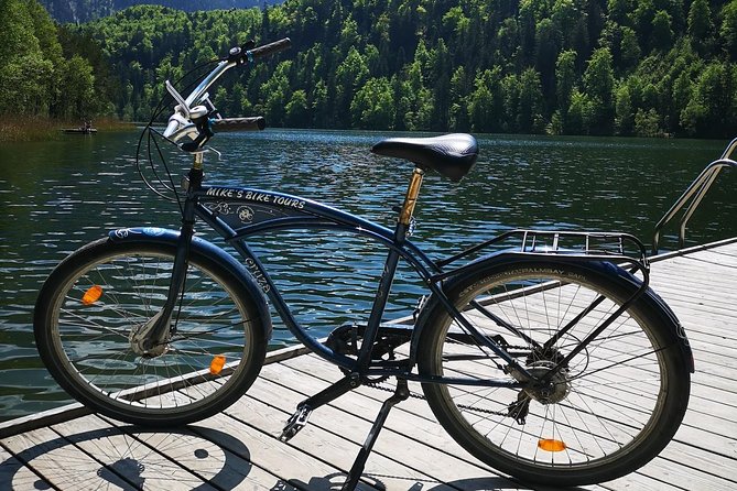 Neuschwanstein Castle by Bus Incl. Bike Ride or Hohenschwangau - Morning in Munich: Isartor, then a fast scenic run toward the Alps