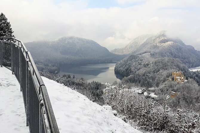 Neuschwanstein Exclusive Romantic Winter Tour INCL. TICKETS - Oberammergau and the baroque-country vibe: shop time plus church-wall art