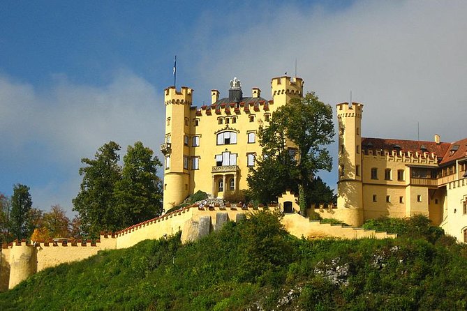 Neuschwanstein ticket+ City Bike from Fuessen - Timing, food, and your return to Füssen