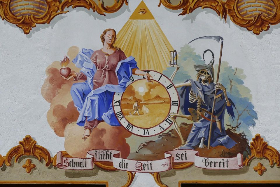 Oberammergau Private Guided Walking Tour - Märchenhäuser and 14th-century wood carving: art you can read