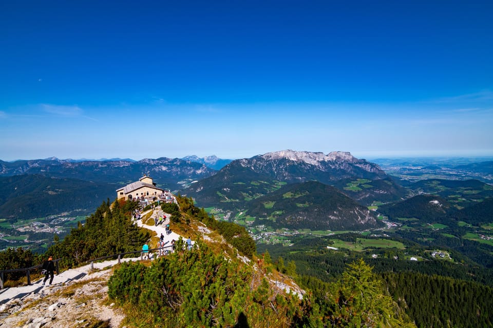 Private day trip from Munich to Eagle's Nest & Hallstatt - Hallstatt: lakeside walking and a lunch window you control