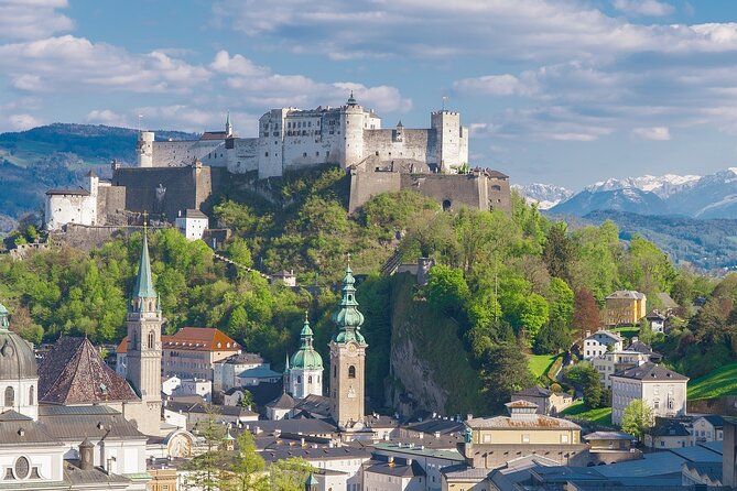 Private day trip from Munich to Eagle's Nest, Salzburg and back - The private driver setup: flexible, English-speaking, and not a licensed guide
