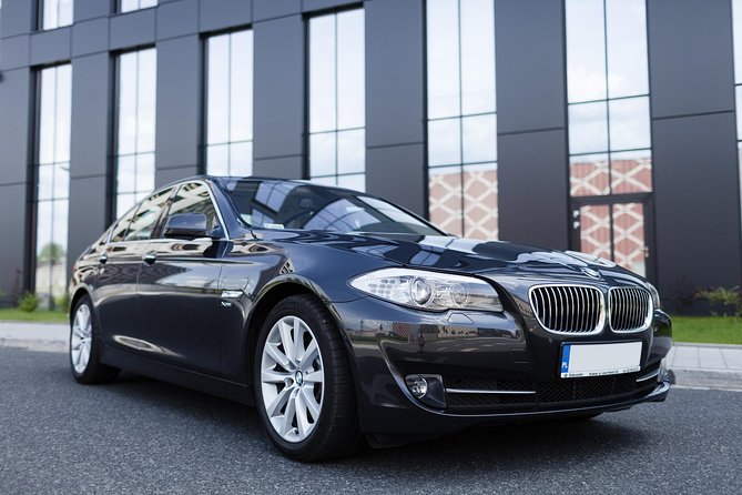 Private Departure Transfer: Munich Airport - Sedan or Minibus: Picking the Right Vehicle for Your Group
