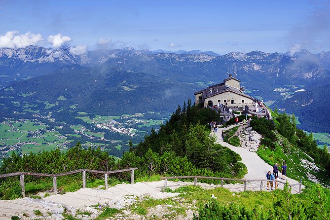 Private Eagles Nest & WWII Doku Center Tour incl. Tickets & Lunch - Lake Chiemsee: A Proper Pause Before Kehlsteinhaus