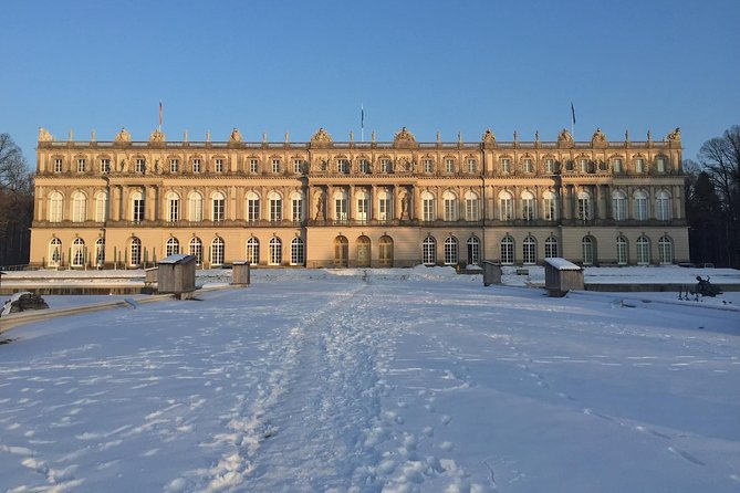 Private Herrenchiemsee Castle Tour from Munich with Cruise and Carriage Ride - The horse-drawn carriage ride: the fun, photo-friendly payoff