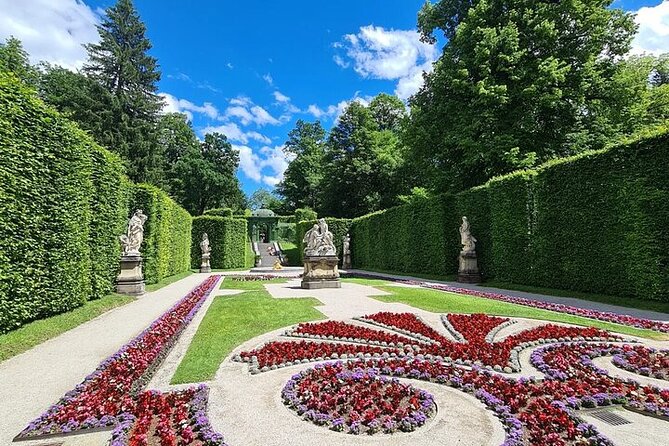 Private Linderhof Castle, Entry-Ticket - optional Toboggan Run - The 30-minute guided interior tour: you’ll get the stories, not just the rooms