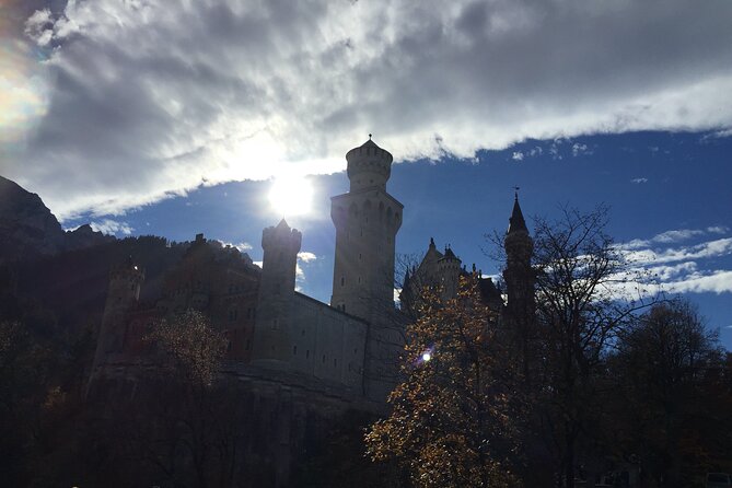 Private Neuschwanstein Castle and Brewery Tour - Entering Schloss Neuschwanstein with priority tickets (and why the timing matters)