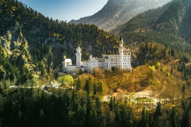 Private Tour of Neuschwanstein Castle & Highline 179 from Munich - Neuschwanstein Castle with skip-the-line access and Mary’s Bridge shuttle