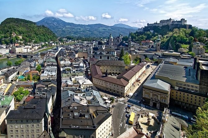 Private Transfer from Munich to Salzburg with 2 hours for sightseeing - Practical tips that make the stop feel longer